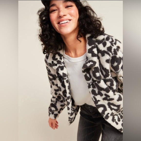 Old Navy Women’s Leopard Print Cozy Sherpa Snap-Front Flurry  Crop Jacket XS - Picture 1 of 14